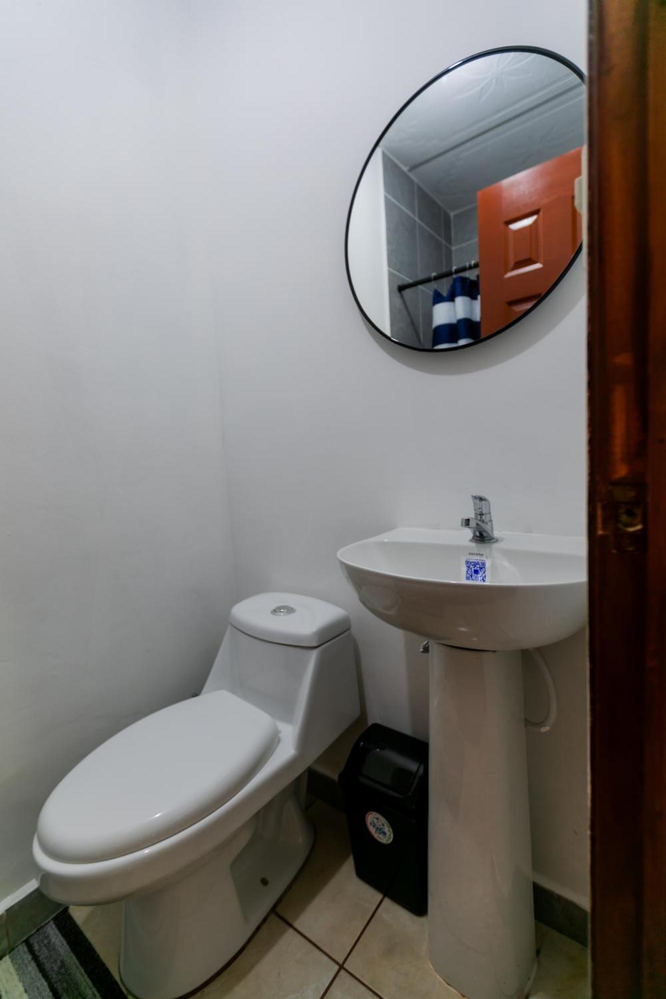 Friendly House Hotell Santa Tecla Exteriör bild